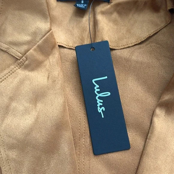 NWT - Lulus faux suede topper. Size Small. - Picture 15 of 16